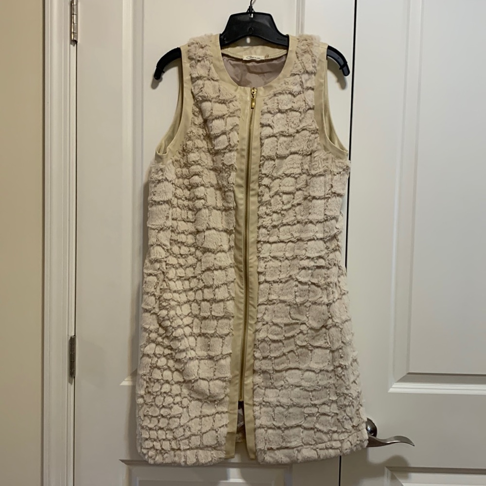 VICI CARMIN Cream Faux Fur Vegan Leather Full Zip Vest, Duster Large NWOT